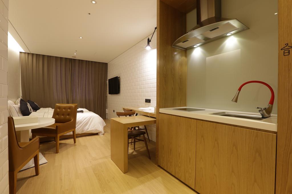 Hotel The Designers Инчон Экстерьер фото