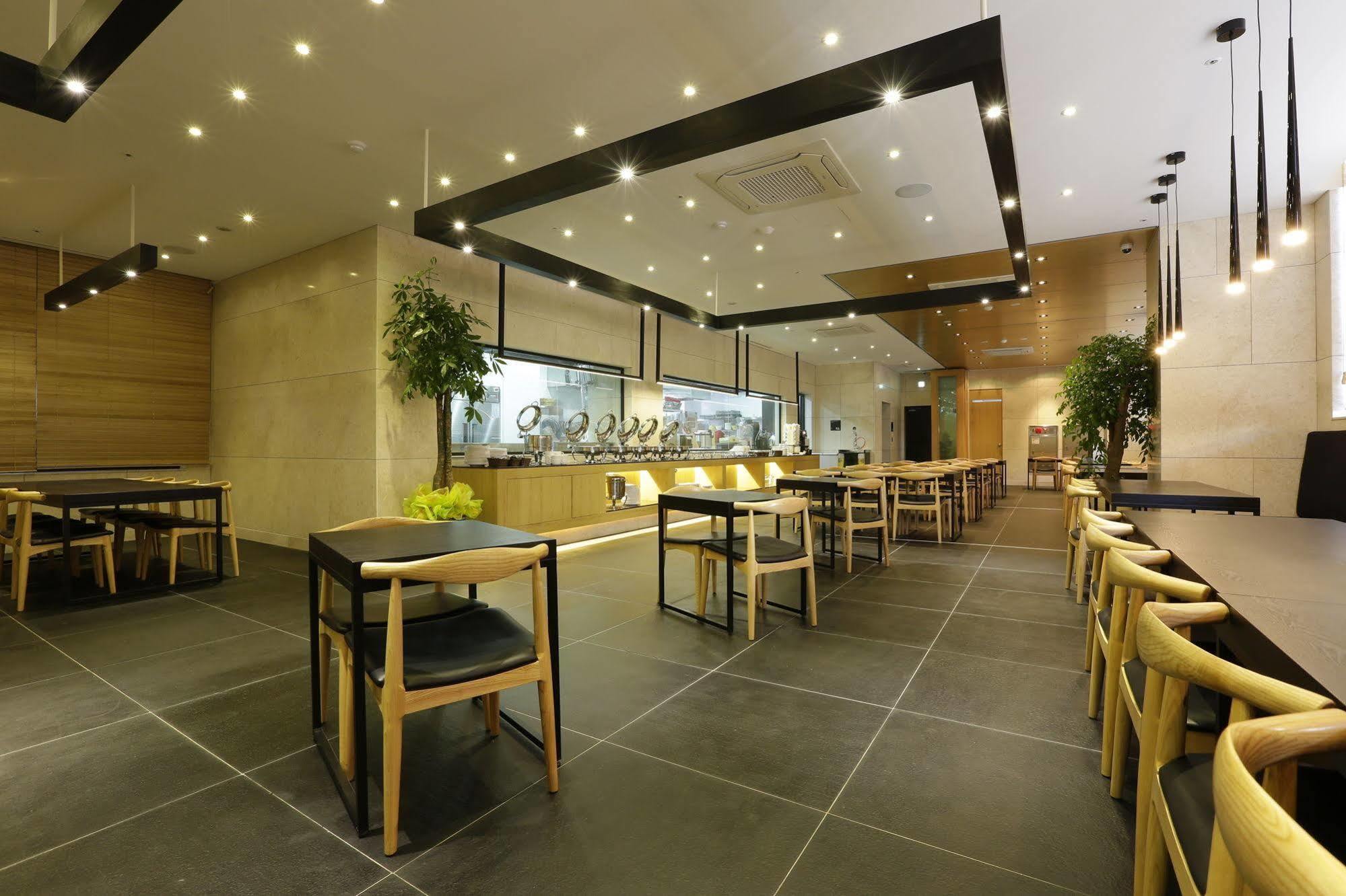 Hotel The Designers Инчон Экстерьер фото