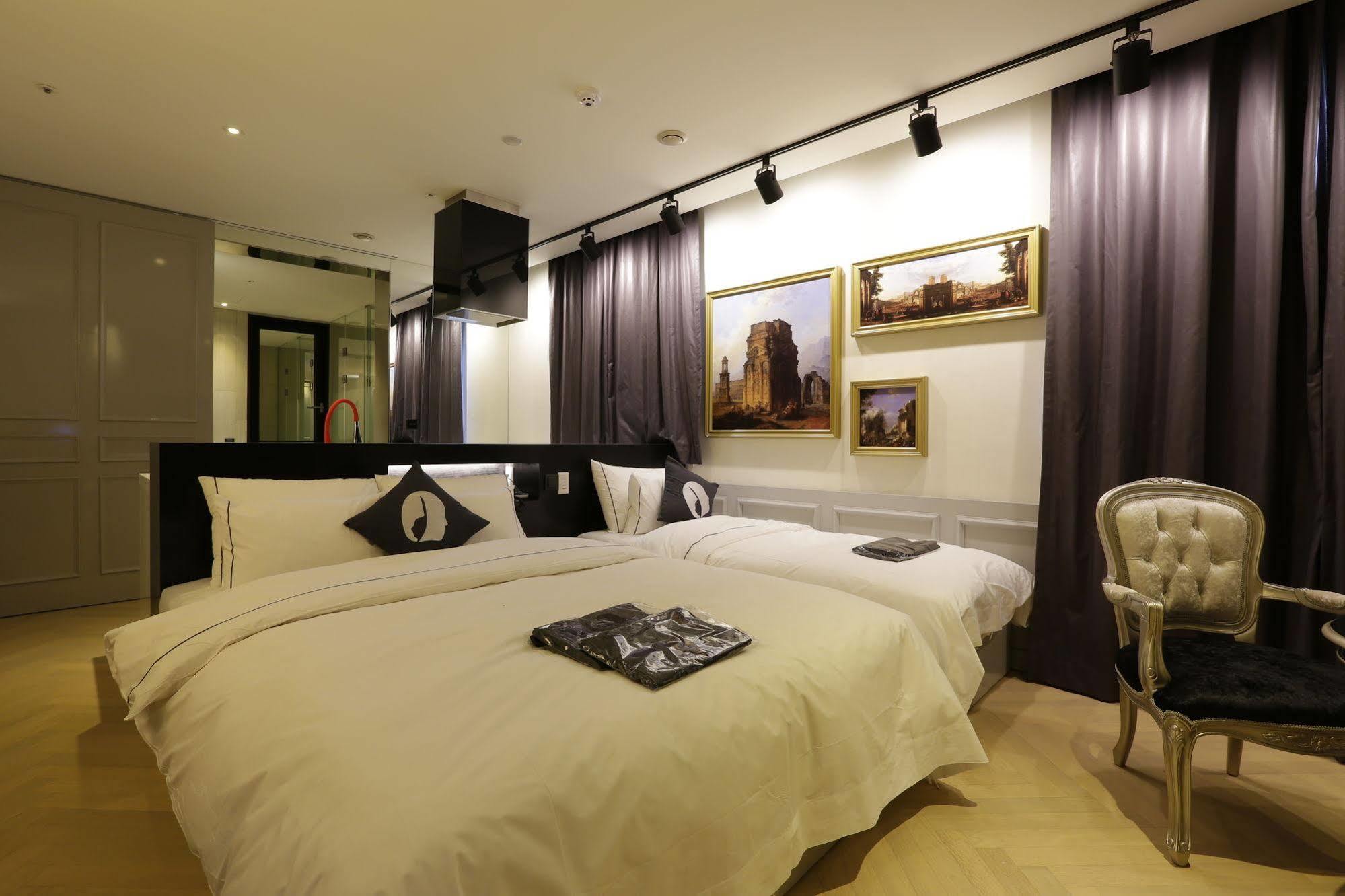 Hotel The Designers Инчон Экстерьер фото